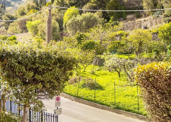 Blu Marina 게스트하우스 3*